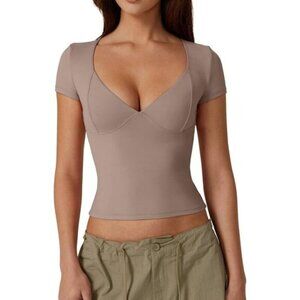 ⭐ QINSEN Women's V-Neck Short Sleeve Double-Lined Seamed Cup Tee Going Out Top